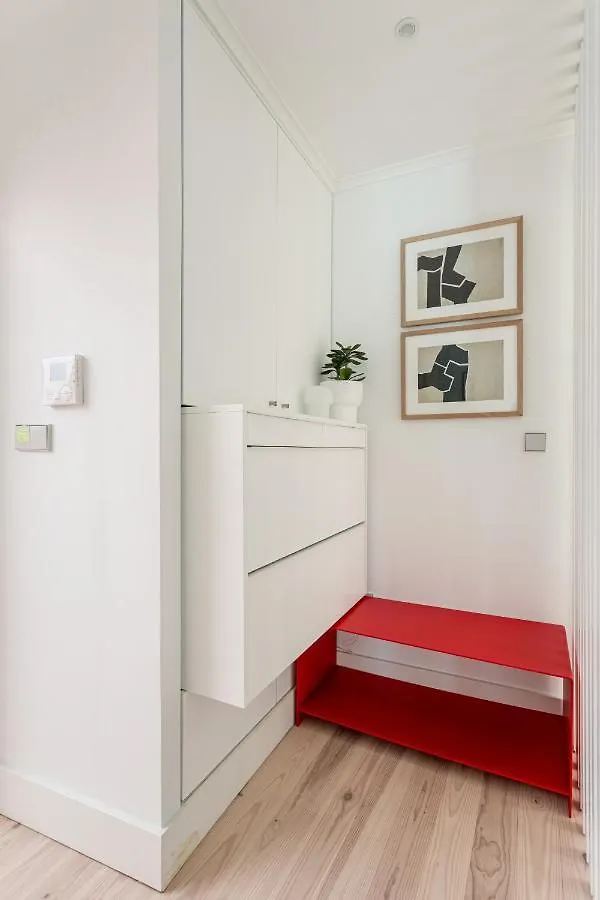 Апартаменты Joivy Stunning Flat Near Liberdade Avenue Лиссабон